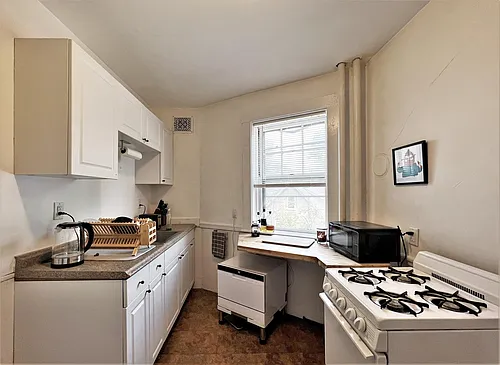269 Huron Ave Photo 1
