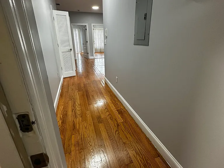 187 Zabriskie St #2 — Photo 8