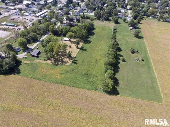 1101 NE Main St, Aledo, IL 61231