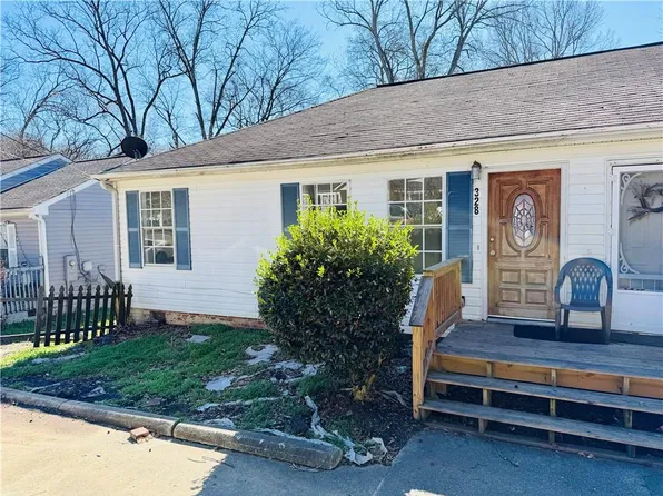 328 Roosevelt Cir NE, Marietta, GA 30060