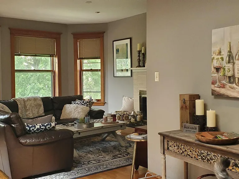 3617 N Wilton Ave #3 — Photo 4