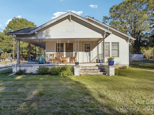 2061 N College Ave, Newton, NC 28658
