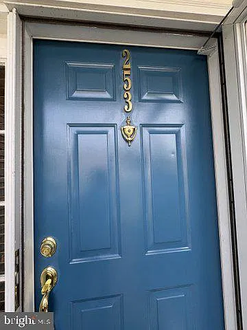2 bed, 2.5 bath, 1708 sqft, $3,500 — Photo 3