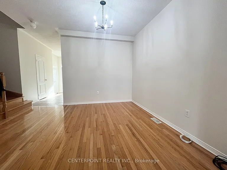 2299 Stone Glen Cres — Photo 5