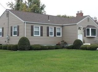 6 Hunter Ter, South Hadley, MA 01075