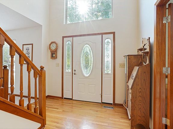3rd image of 5619 Greenfield Dr