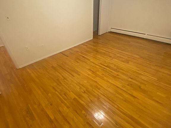 4th image of 16 Royal St #2