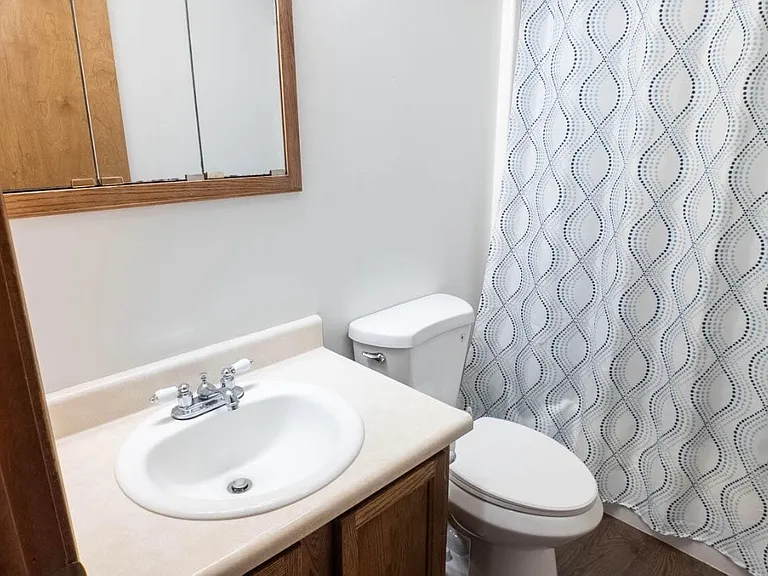 1910 Katherine Dr — Photo 13