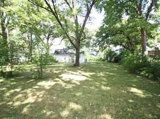 39203 N Jackson Dr, Spring Grove, IL 60081