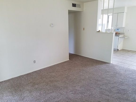 4th image of 6017 Orlando Ave