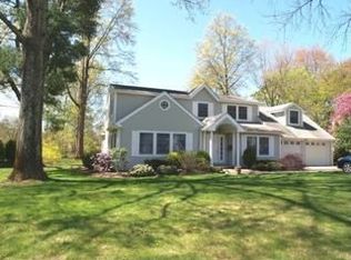 13 Continental Rd, Scarsdale, NY 10583