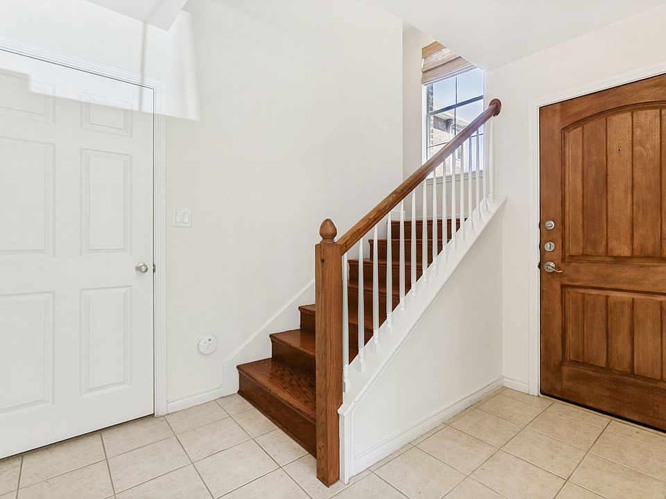 1st image of 2112 Grove Park Ln