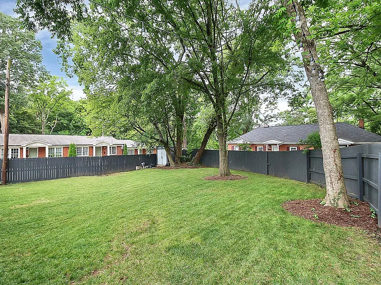 1824 Merriman Ave — Photo 25