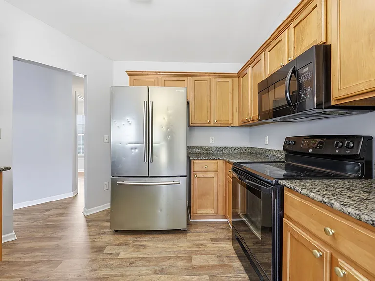 3440 Royal Highland Dr — Photo 15