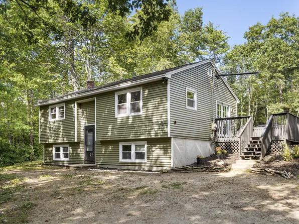 35 Glen Drive, Casco, ME 04015