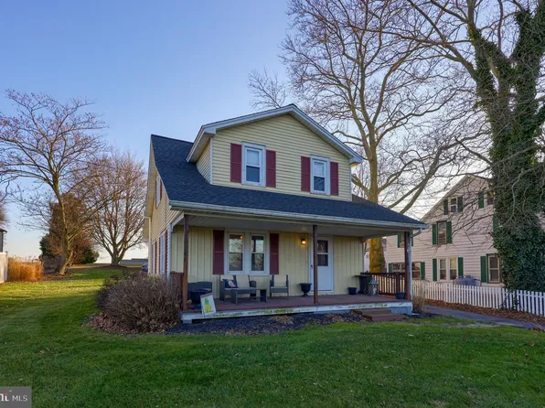 756 W Newport Rd, Lititz, PA 17543