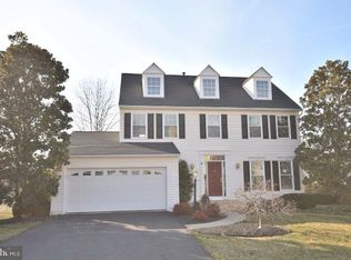 10484 Coral Berry Dr, Manassas, VA 20110