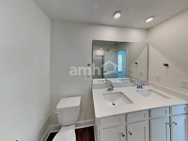 8526 Belfort Landing Dr — Photo 19