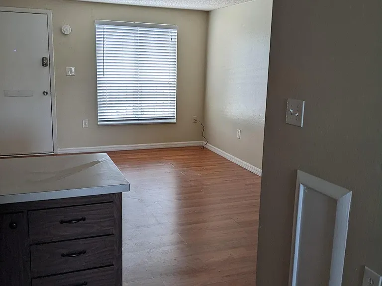 4809 Grand Blvd #15 — Photo 1