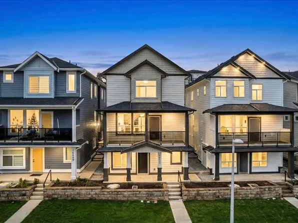 16697 16th Ave #101, Surrey, BC V4A 1M7