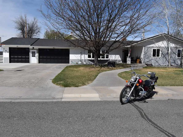 185 Park Ave, Lovell, WY 82431