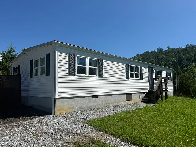1501 Dockery Hollow Rd — Photo 2