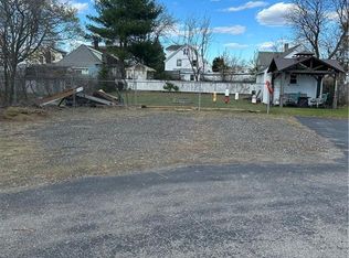 37 Fulton St, Warwick, RI 02889