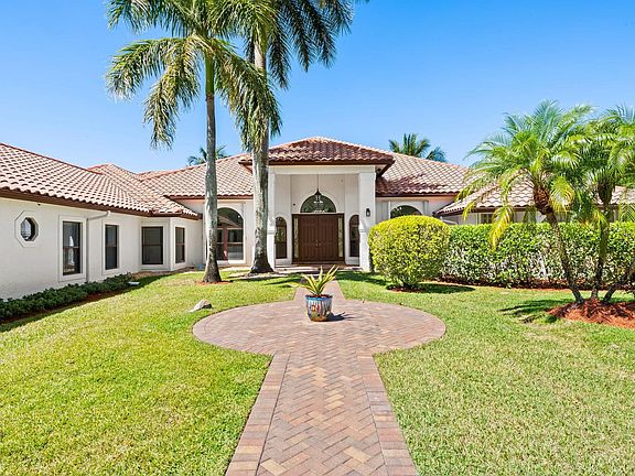 2nd image of 8618 Sawpine Road