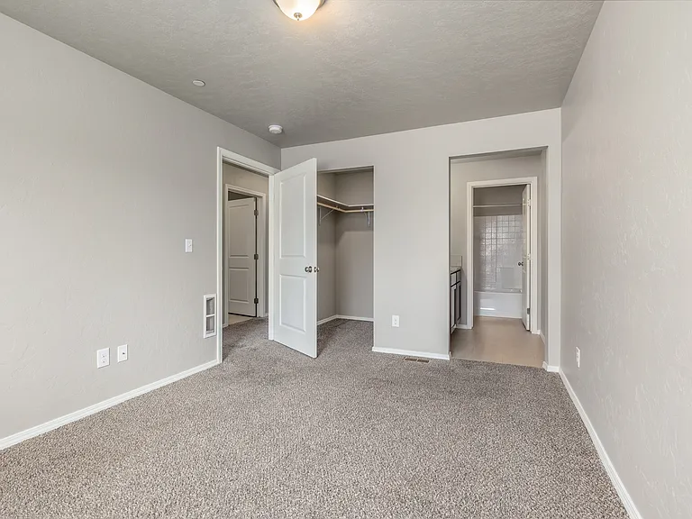 4305 S 10th Ave #4305-102 — Photo 23