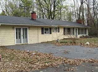 1787 Ward Rd, Bloomfield Hills, MI 48302