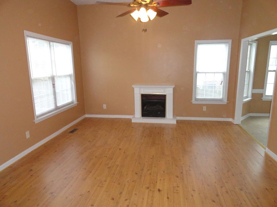 1st image of 14 Jans Ct