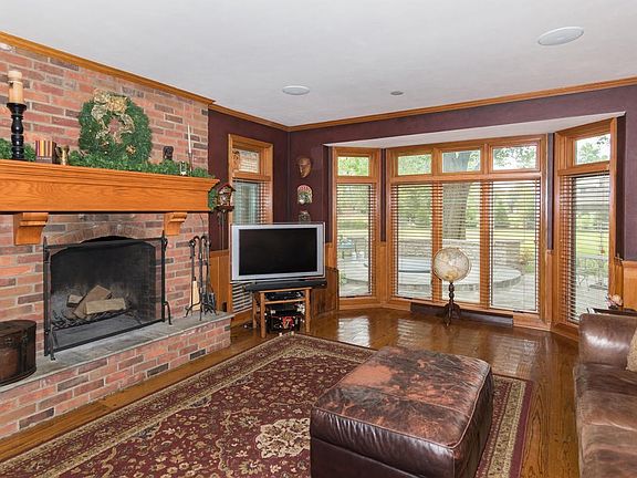 4th image of 7390 Holliday Dr E