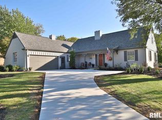 208 E Morningside Dr, Peoria, IL 61614