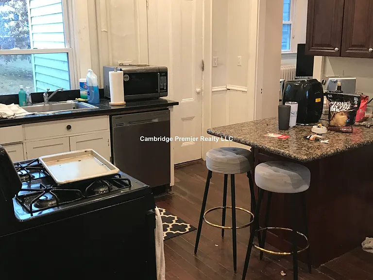 76 Curtis St #1 — Photo 12
