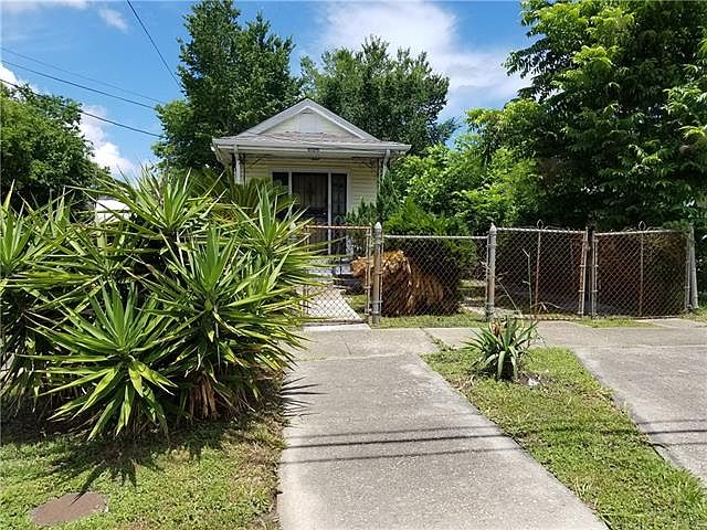 1st image of 4563 Flake Ave