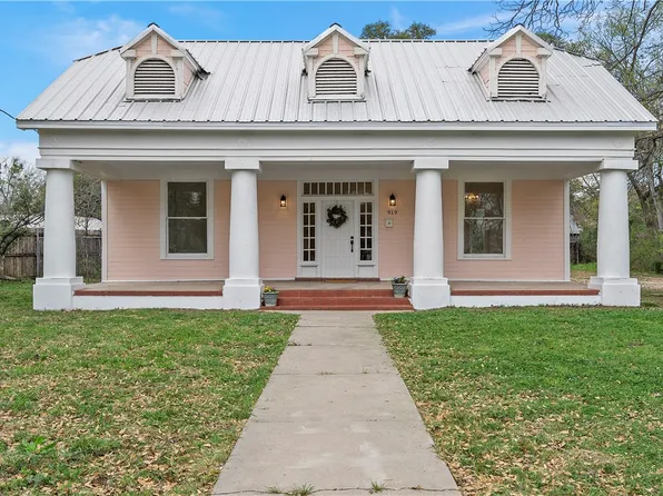 919 Ward St, Marlin, TX 76661