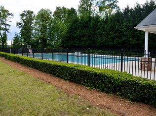 1216 Pebblerock Rd, Hampton, GA 30228