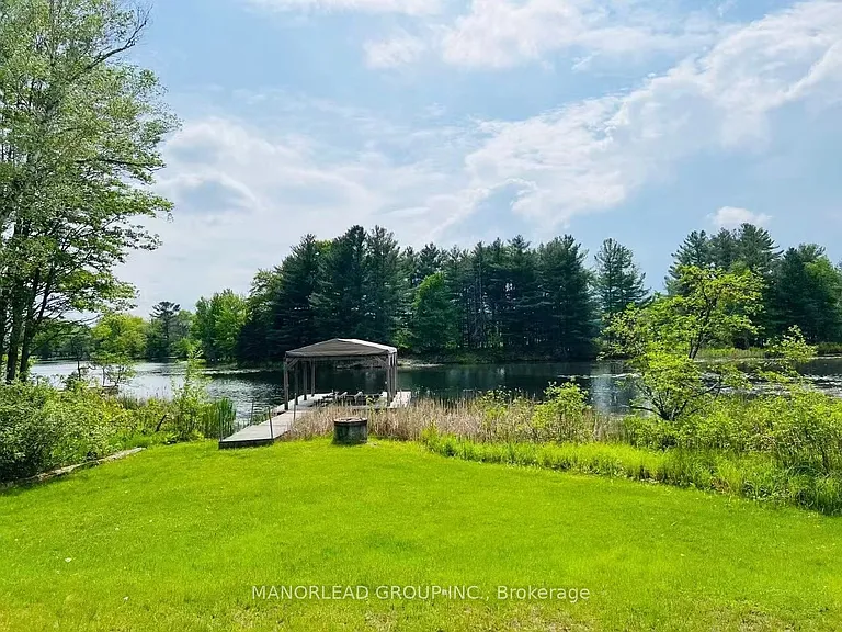 400 Lakeview Dr — Photo 5