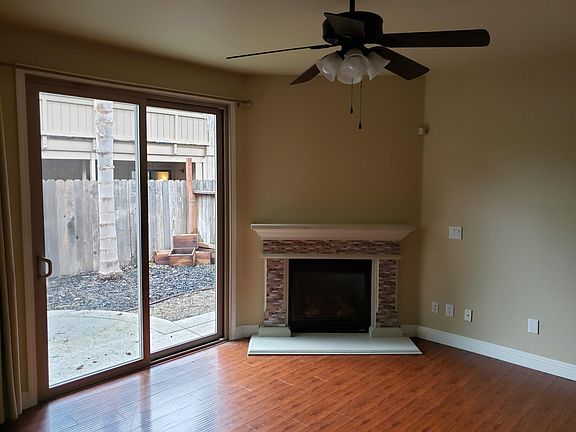 3rd image of 9365 Villa Bella Ln