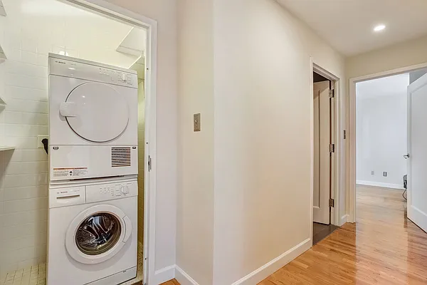 Rented by Compass | media 9