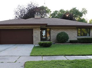 2420 S 16th St, Sheboygan, WI 53081