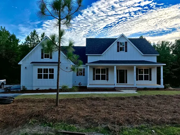 1230 Youngs Rd, Vass, NC 28394