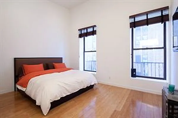 Rented by Douglas Elliman | media 23