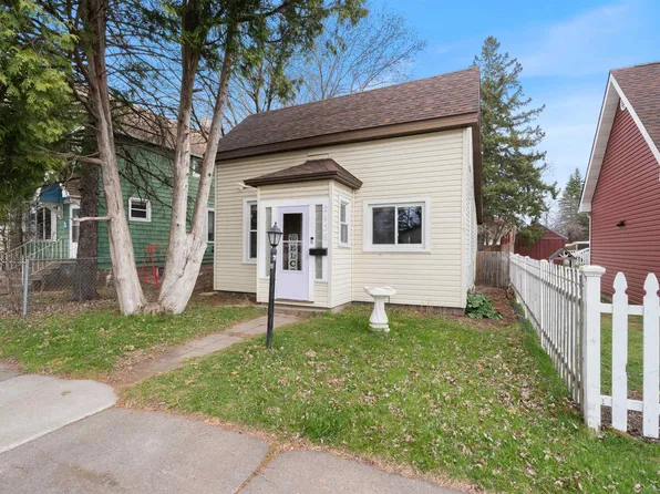 2436 Oakes Ave, Superior, WI 54880