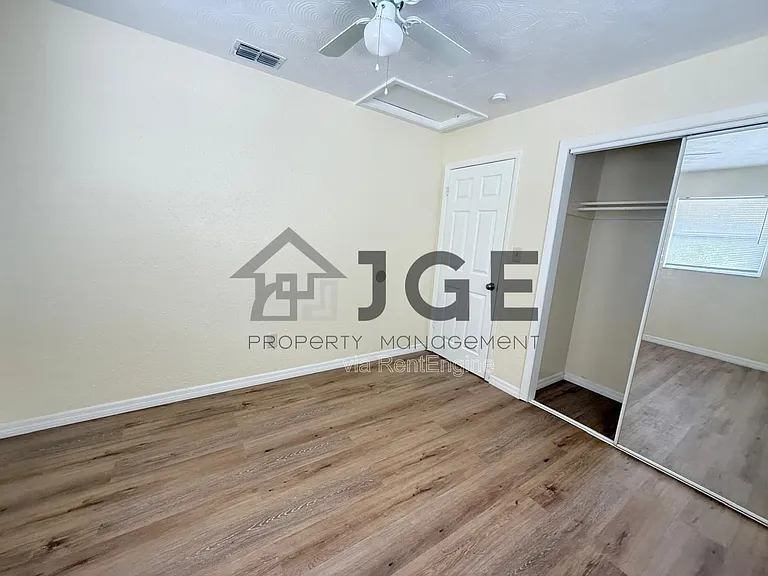 2351 Lafayette St — Photo 9