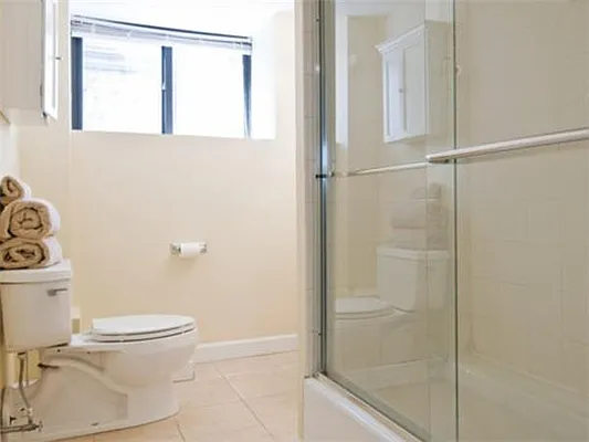 Rented by R New York | media 13