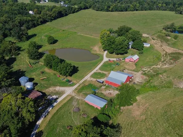 399 Brinker Trl, Washington, MO 63090