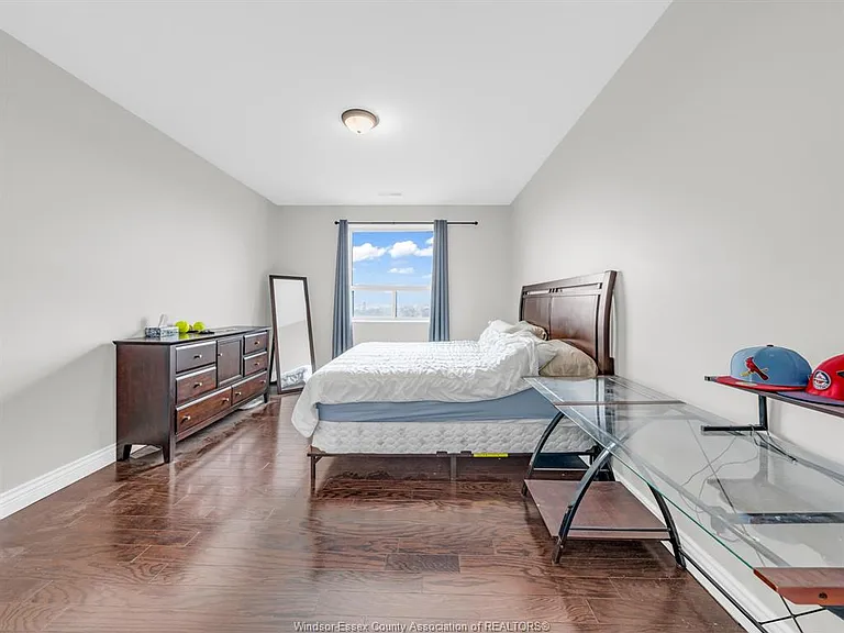 1225 Riverside Dr E #1007 — Photo 19
