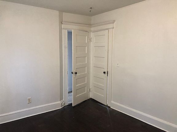 5th image of 2447 Main St Fl 2nd