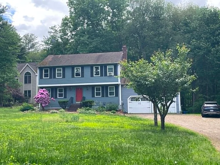 6 Cider Mill Rd — Photo 2